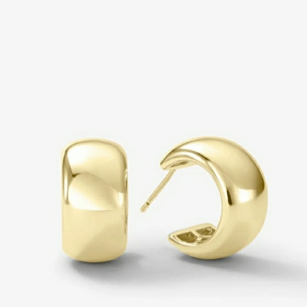 💜 Melinda Maria "She So Smooth" Baby Earrings -Gold